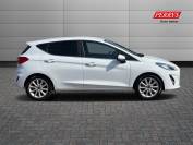 FORD FIESTA 2018 (18)