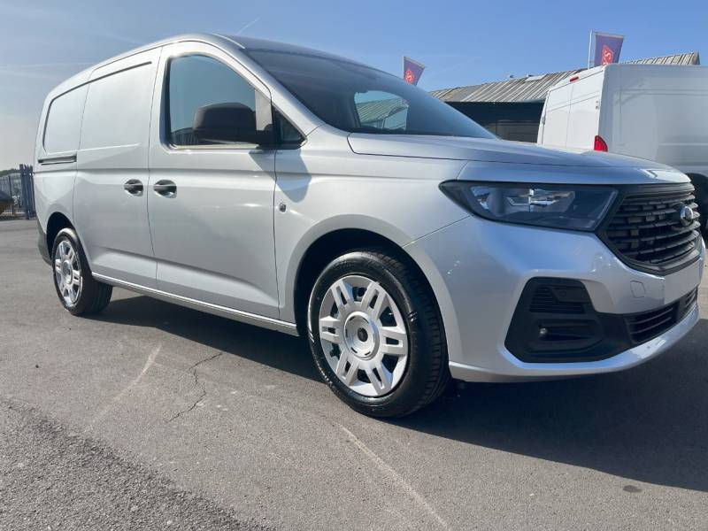 FORD TRANSIT CONNECT 2024 (E0057)