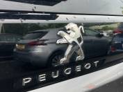 PEUGEOT 5008 2021 (21)