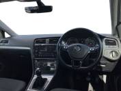 VOLKSWAGEN GOLF 2018 (18)