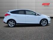 FORD FOCUS 2016 (16)