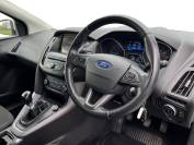 FORD FOCUS 2016 (16)