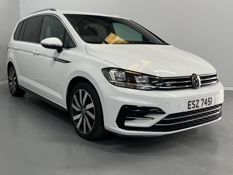 VOLKSWAGEN TOURAN 2020 (70)