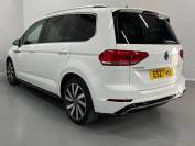 VOLKSWAGEN TOURAN 2020 (70)