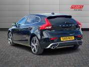 VOLVO V40 2019 (19)