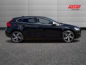 VOLVO V40 2019 (19)