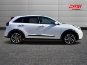 KIA NIRO 2016 (16)