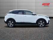 PEUGEOT 3008 2021 (70)