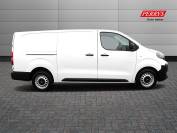 VAUXHALL VIVARO 2024 (24)