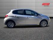 PEUGEOT 208 2017 (17)