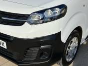 VAUXHALL VIVARO 2020 (70)