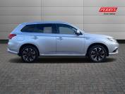 MITSUBISHI OUTLANDER 2017 (67)