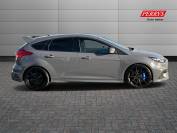 FORD FOCUS RS 2018 (18)