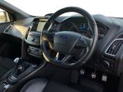 FORD FOCUS RS 2018 (18)