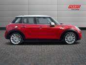 MINI HATCHBACK 2014 (64)