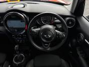 MINI HATCHBACK 2014 (64)