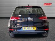 VOLKSWAGEN GOLF 2018 (68)