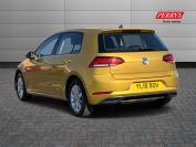 VOLKSWAGEN GOLF 2018 (18)