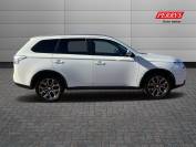 MITSUBISHI OUTLANDER 2015 (15)