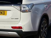 MITSUBISHI OUTLANDER 2015 (15)