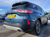 FORD KUGA 2021 (21)