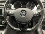 VOLKSWAGEN GOLF 2015 (65)