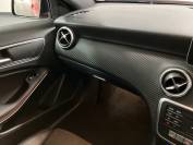 MERCEDES-BENZ A CLASS 2018 (18)