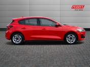 FORD FOCUS 2022 (22)