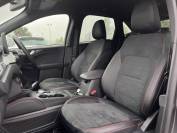 FORD KUGA 2022 (72)