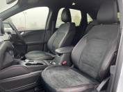 FORD KUGA 2022 (72)