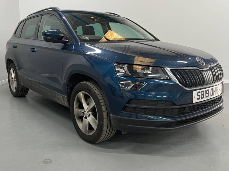 SKODA KAROQ 2019 (19)