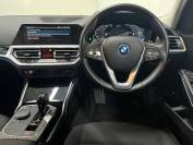 BMW 3 SERIES 2021 (21)