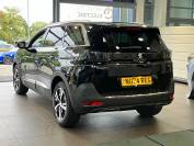 PEUGEOT 5008 SUV 2024 (74)