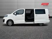 VAUXHALL VIVARO 2021 (21)