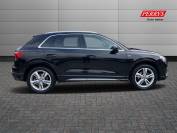 AUDI Q3 2019 (19)