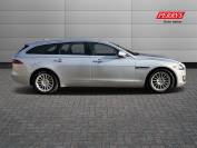 JAGUAR XF 2019 (19)