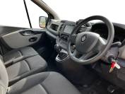 RENAULT TRAFIC 2019 (19)