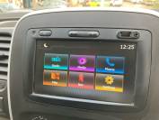 RENAULT TRAFIC 2019 (19)