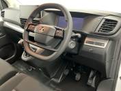 VAUXHALL VIVARO 2024 (74)