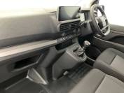 VAUXHALL VIVARO 2024 (74)