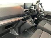 VAUXHALL VIVARO 2024 (74)