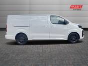 VAUXHALL VIVARO 2024 (74)