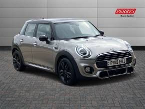 MINI HATCHBACK 2019 (19) at Perrys Alfreton