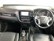 MITSUBISHI OUTLANDER 2015 (65)