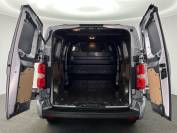 VAUXHALL VIVARO 2024 (74)