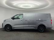 VAUXHALL VIVARO 2024 (74)