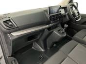 VAUXHALL VIVARO 2024 (74)