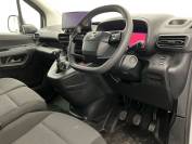 VAUXHALL COMBO CARGO 2024 (24)