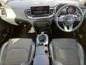 KIA XCEED 2022 (22)