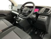 VAUXHALL VIVARO 2024 (74)